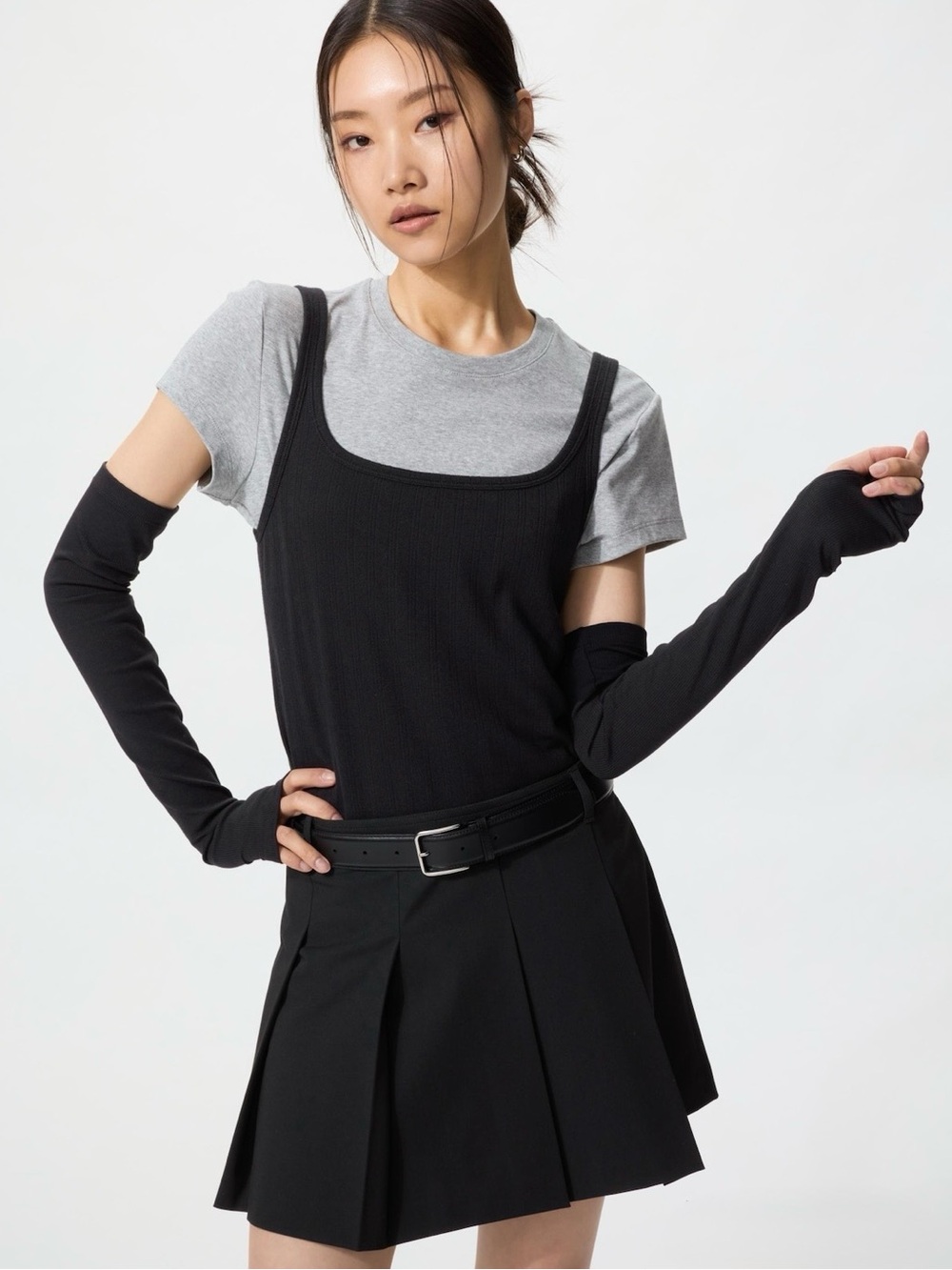 Uniqlo Black Pleated Mini Skort